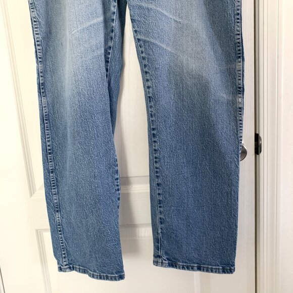 Wrangler Premium Jeans Regular Fit Light Wash Blue Denim Men's Size 44 x 32 - Picture 6 of 9
